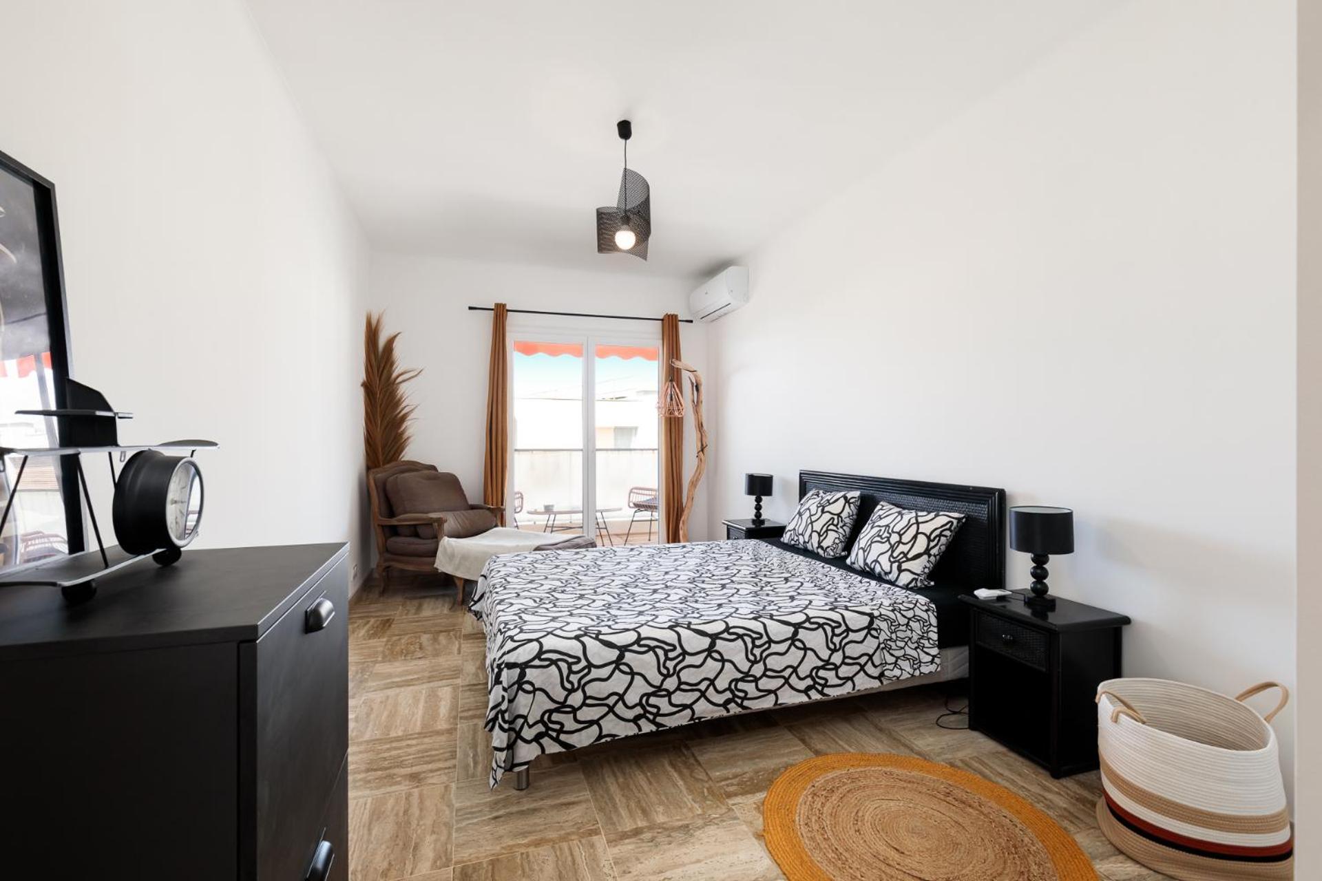 Spacieux Appartement De 114 M2 A 5 Min Des Plages - Proximite Tous Commerces Et Transports Antibes Kültér fotó